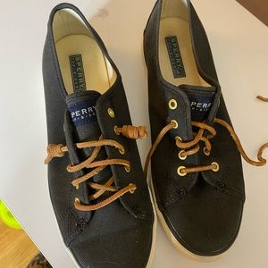 Barley worn Sperry Sneakers Women’s 8.5